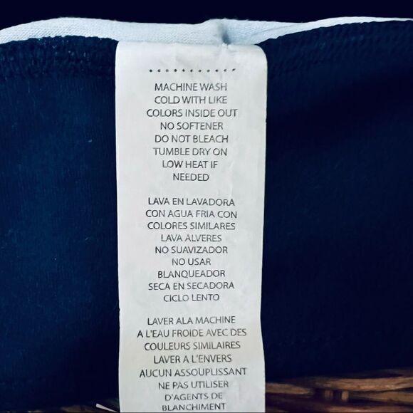 Fabletics set of 2 (two) blue yellow black 18 inch capri athletic leggings pants - Picture 8 of 9